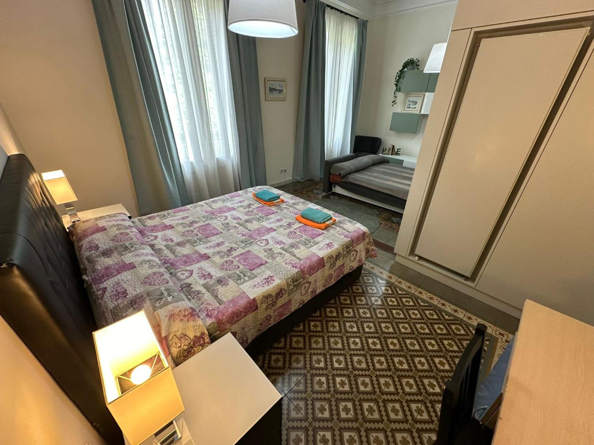 Rooms Rumila Барселона Экстерьер фото